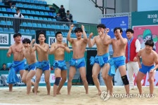 신어중학교, 학산김성률장사배전국장사씨름대회 중학교부 단체전 우승