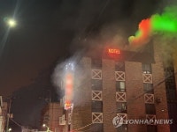 광주 모텔 건물서 화재…지하 유흥주점서 발화
