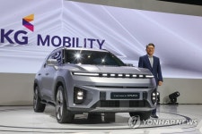 사명 바꾼 KG모빌리티, 토레스 EVX 공개