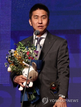 안양 KGC 김상식 감독, 감독상 수상