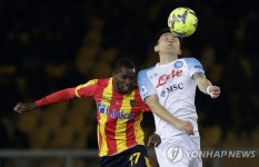 2호 도움 김민재, 부진 털고 펄펄…나폴리, 레체에 2-1 승
