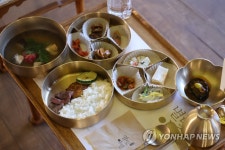 경복궁 별빛야행 에서 만나는 소주방 도슭수라상