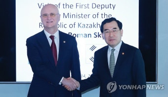 카자흐스탄 제1부총리 만난 이창양 장관