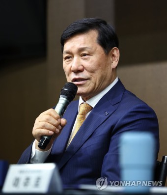 발언하는 허구연 총재
