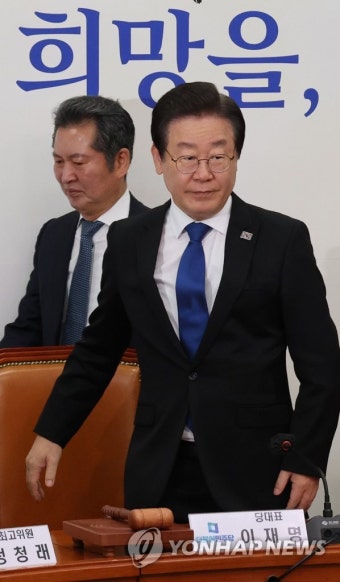 최고위 참석하는 이재명 대표