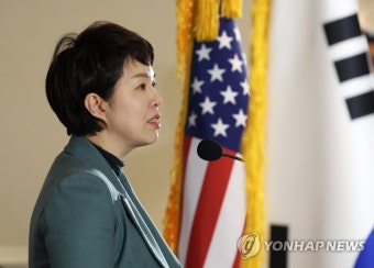 국빈 방미 첫날 브리핑하는 김은혜 홍보수석