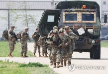 이동하는 미2사단 장병들