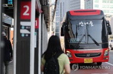 70번 버스 노선에 투입된 전세버스