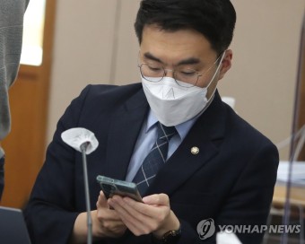 '김남국 코인' 꼬리 무는 의혹에 강제수사 불가피
