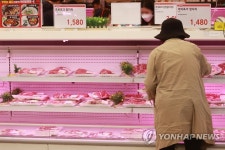 돼지고기 도매가격 상승…장보기 겁나네