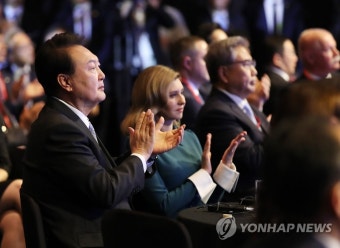 아시안리더십콘퍼런스 개회식 참석한 윤석열 대통령