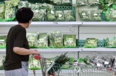 청주 홈플러스에 로컬푸드 개장…대형마트와 농민 상생발전