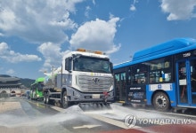 도로 먼지와 주변 더위도 한 번에
