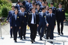 노무현 전 대통령 서거 14주기 추도식 참석하는 이재명