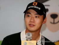 우승 인터뷰하는 김동민