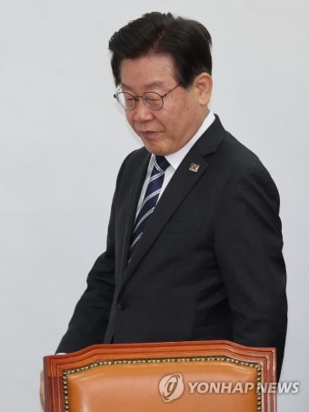 최고위 참석하는 이재명 대표