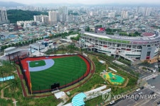 완공 앞둔 무등경기장