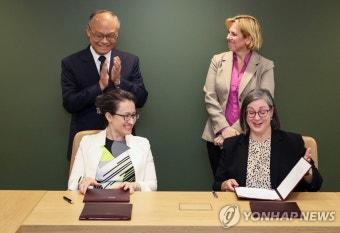 미국, 중국과의 무역 협정 체결 소식에 경제 협력 기대