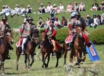 무예24기 시범단의 화려한 마상무예