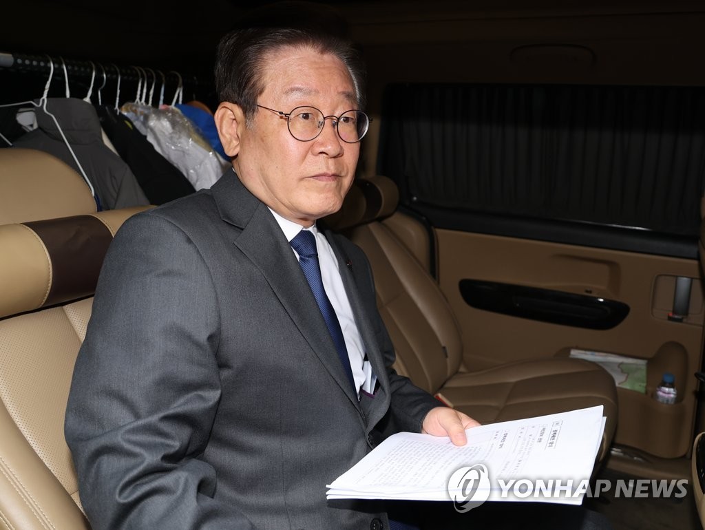 이재명, 김경지 후보 지지 호소…부산 금정구청장 보궐선거 지원 약속