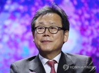 기자간담회 참석한 김명식 교수