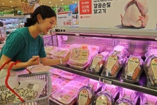 유통업계, 백숙·장어 등 초복 보양식 할인 판매