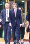 정부청사 나서는 그로시 IAEA 사무총장