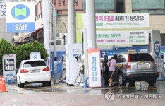 휘발유 가격 소폭 하락세