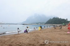 한산한 화순해수욕장