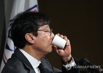 황선홍 감독 