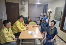 주민 대피 현장 방문한 원강수 원주시장