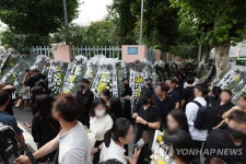 서이초등학교 앞 추모행사