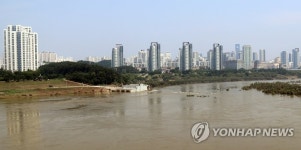 물에 잠긴 세종보