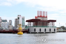 한창 건설 중인 동빈대교