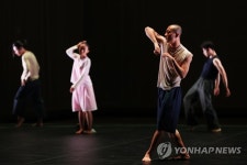 국립현대무용단 몸쓰다 프레스콜