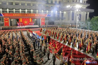 북한, '전승절 70주년' 야간 열병식 개최