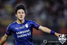 K리그1 수원 김주찬, 7월 이달의 영플레이어상 수상