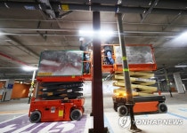 계속되는 보강 작업