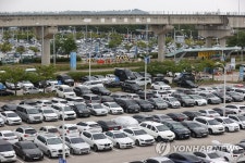 차량 들어찬 인천국제공항 주차장