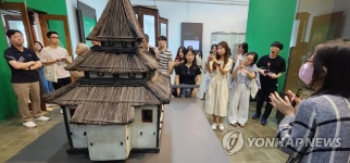 인도네시아 국립박물관 탐방하는 CMK 아세안 스쿨 학생들