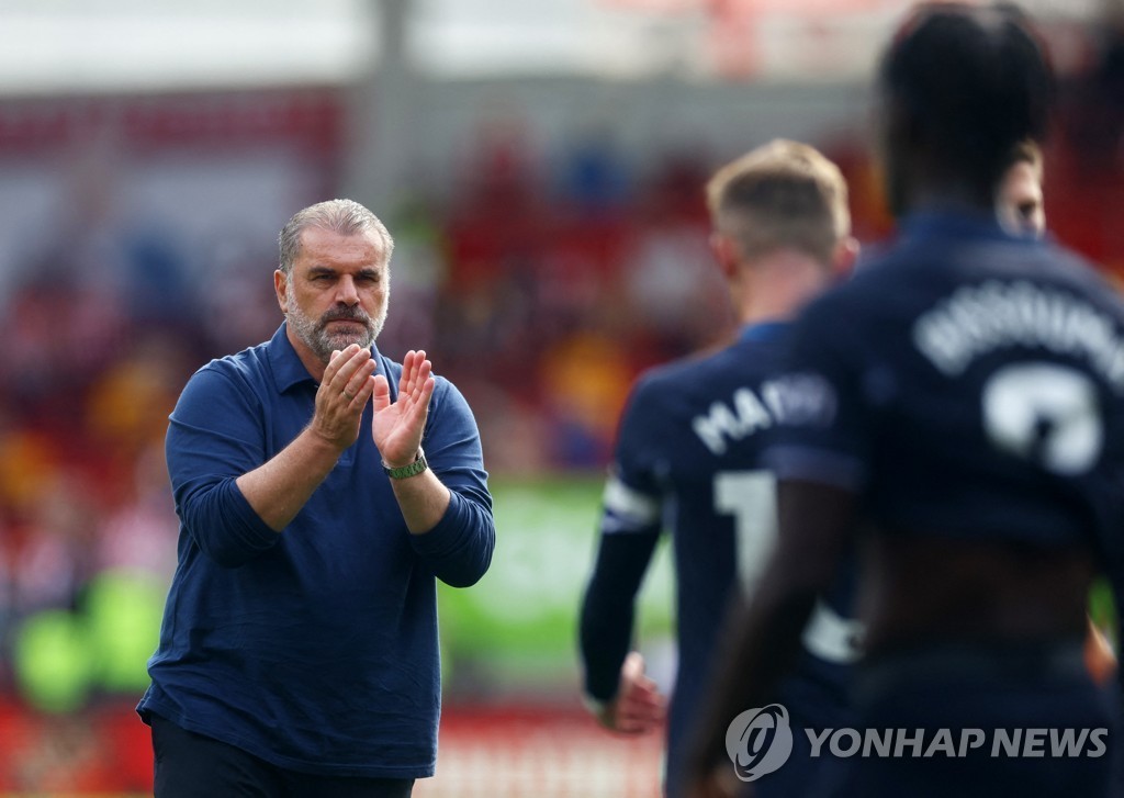 안지 포스테코글루 감독, 잉글랜드 사령탑 후보 소문에 토트넘만을 집중하겠다 강조