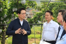 한국배영농조합법인 방문한 정황근 장관