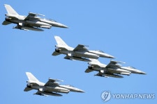 [속보] 미국, 우크라에 F-16 전투기 제공 승인<로이터>