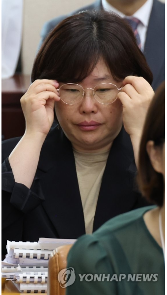 국방위 출석한 유재은 국방부 법무관리관