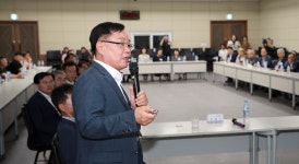[동정] 홍남표 창원시장, 마산포럼 간담회 참석