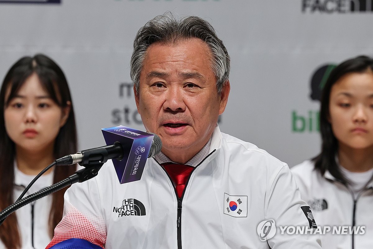 이기흥 대한체육회장, 직원 부정 채용·횡령 사건 수사中