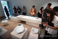예올X샤넬 프로젝트 우보만리 순백을 향한 오랜 걸음