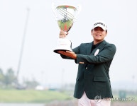 AG 대표 장유빈, 대역전극으로 코리안투어 군산CC 오픈 우승