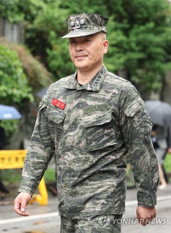 해병 前수사단장 첫 소환조사…진술 거부로 20여분만에 종료
