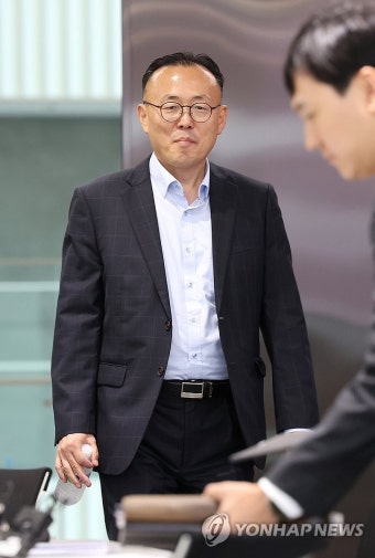 안전시스템개편 점검회의 참석하는 이한경 재난안전관리본부장